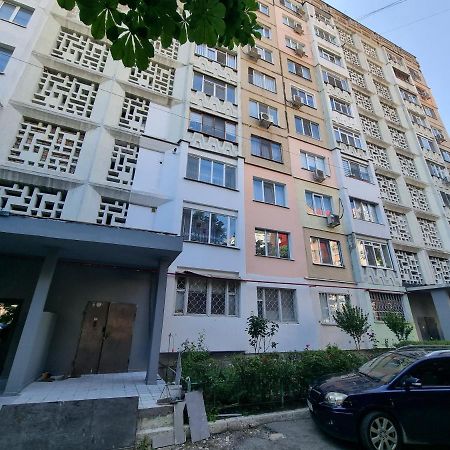 צ'יסינאו Negruzzi Bd, One Bedroom Apartment מראה חיצוני תמונה
